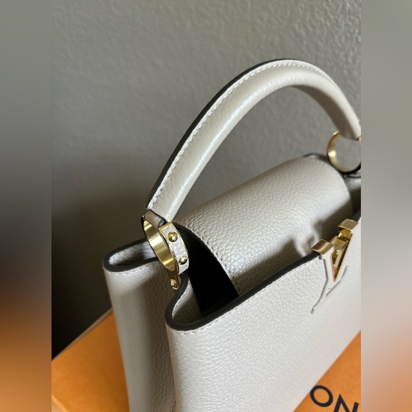 Louis Vuitton Capucines BB - NEW! - Picture 12 of 16